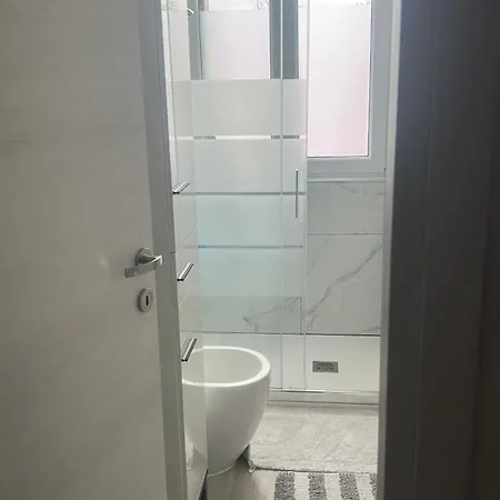 Stanza Dima Alloggio in famiglia